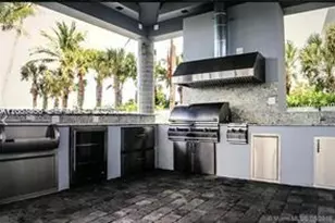 6301 Collins Ave, Miami Beach, FL 33141 - Photo 29