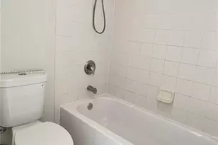22841 SW 88th Pl, Cutler Bay, FL 33190 - Photo 15
