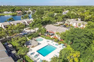 3908 Parkside Ln, Hollywood, FL 33021 - Photo 45