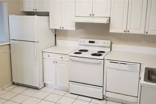 5100 SW 41st St, Pembroke Park, FL 33023 - Photo 9