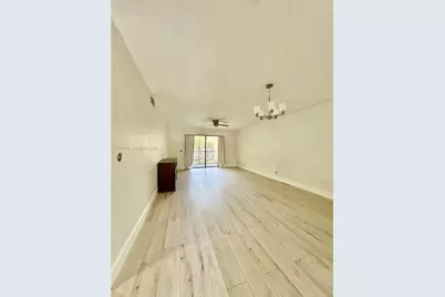 200 Gate Rd #202, Hollywood, FL 33024 - Photo 7