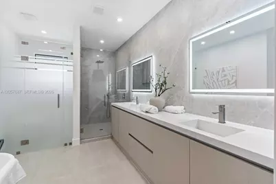 1319 NE 13th Ave, Fort Lauderdale, FL 33304 - Photo 19