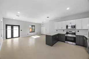 601 NW 3rd Ave, Hallandale Beach, FL 33009 - Photo 7