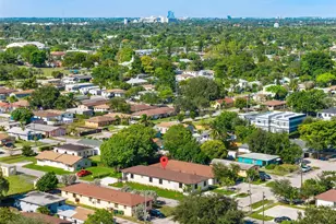 601 NW 3rd Ave, Hallandale Beach, FL 33009 - Photo 21