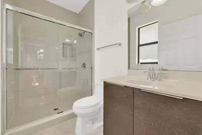 10204 NW 86th St, Doral, FL 33178 - Photo 53