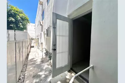 640 Pennsylvania Ave #10, Miami Beach, FL 33139 - Photo 21