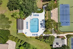 9313 Arborwood Cir, Davie, FL 33328 - Photo 25