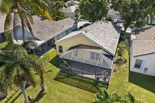 9313 Arborwood Cir, Davie, FL 33328 - Photo 17