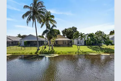 9313 Arborwood Cir, Davie, FL 33328 - Photo 19