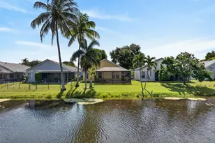 9313 Arborwood Cir, Davie, FL 33328 - Photo 19
