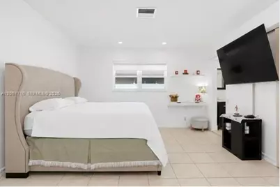 5001 Madison St, Hollywood, FL 33021 - Photo 9
