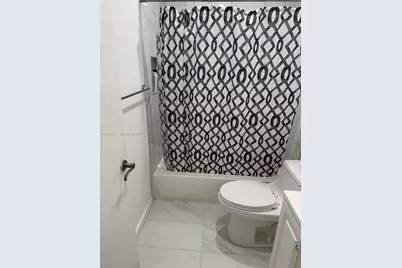 8872 NW 119th St #0, Hialeah Gardens, FL 33018 - Photo 7