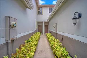 3692 San Simeon Cir, Weston, FL 33331 - Photo 5