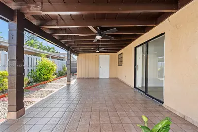 10541 SW 21st Ln, Miami, FL 33165 - Photo 33