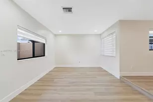 10541 SW 21st Ln, Miami, FL 33165 - Photo 23