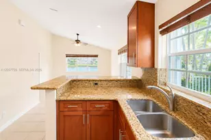 1041 Cedar Falls Dr, Weston, FL 33327 - Photo 11