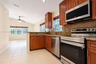 1041 Cedar Falls Dr, Weston, FL 33327 - Photo 7