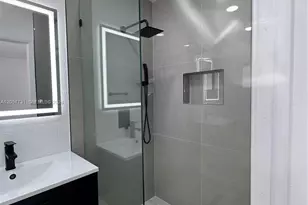 1370 SW 32nd St, Fort Lauderdale, FL 33315 - Photo 17