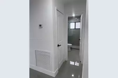 1370 SW 32nd St, Fort Lauderdale, FL 33315 - Photo 11