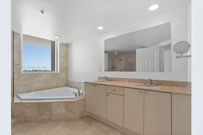 1745 E Hallandale Beach Blvd #2007W, Hallandale Beach, FL 33009 - Photo 29