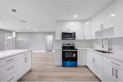 6420 NW 26th St, Sunrise, FL 33313 - Photo 3