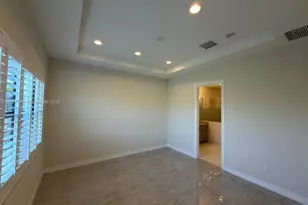 455 SW 113th Ln, Pembroke Pines, FL 33025 - Photo 19