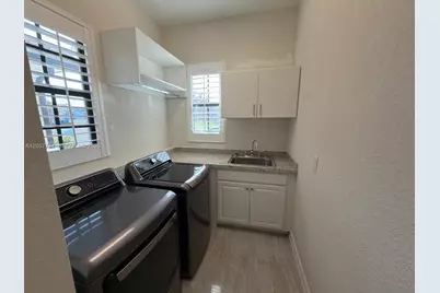 455 SW 113th Ln #455, Pembroke Pines, FL 33025 - Photo 29