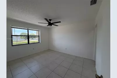 411 NW 100th Pl #201, Pembroke Pines, FL 33024 - Photo 11