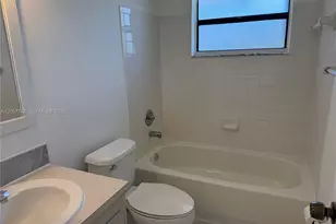 411 NW 100th Pl, Pembroke Pines, FL 33024 - Photo 13
