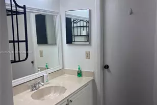 9777 Westview Dr, Coral Springs, FL 33076 - Photo 17