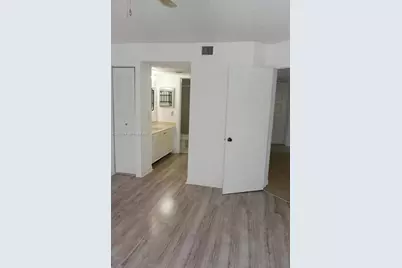 9777 Westview Dr #1121, Coral Springs, FL 33076 - Photo 19