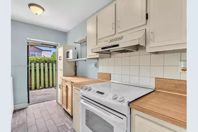 3201 NW 4th Ter #71, Pompano Beach, FL 33064 - Photo 15