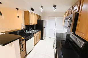 7483 SW 82nd St, Miami, FL 33143 - Photo 3