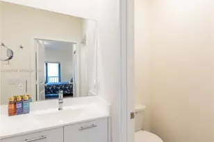 4623 NW 83rd Pkwy, Doral, FL 33166 - Photo 29