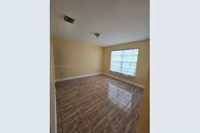 311 NW 97th St #311, Miami, FL 33150 - Photo 5