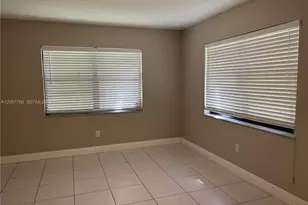 7965 SW 86th St, Miami, FL 33143 - Photo 13