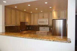 18071 Biscayne Blvd, Aventura, FL 33160 - Photo 5