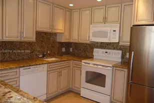 18071 Biscayne Blvd, Aventura, FL 33160 - Photo 3