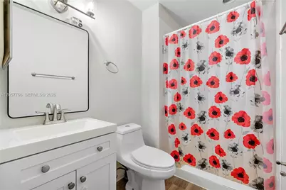 5550 S Lakewood Cir S #B, Margate, FL 33063 - Photo 9