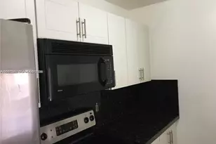 6540 W 27th Ct, Hialeah, FL 33016 - Photo 13