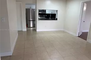6540 W 27th Ct, Hialeah, FL 33016 - Photo 7