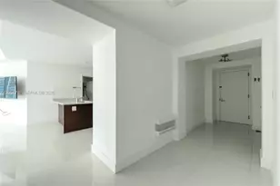 1900 N Bayshore Dr, Miami, FL 33132 - Photo 25