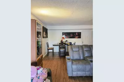 18101 NW 68th Ave #D101, Hialeah, FL 33015 - Photo 5