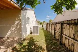 6320 NW 199th St, Hialeah, FL 33015 - Photo 27