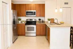 1931 NE 2nd St, Deerfield Beach, FL 33441 - Photo 13
