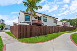 501 NW 98th Ct, Miami, FL 33172 - Photo 37