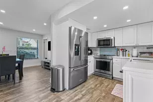 501 NW 98th Ct, Miami, FL 33172 - Photo 5