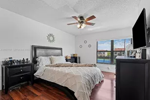501 NW 98th Ct, Miami, FL 33172 - Photo 7