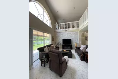 340 SW 167th Ave, Pembroke Pines, FL 33027 - Photo 13