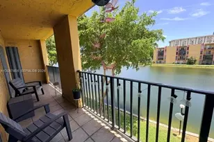 4717 NW 7th St, Miami, FL 33126 - Photo 13